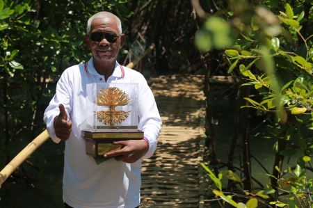 Kawasan Sabuk Hijau/ Hutan Mangrove Desa Penunggul - Kecamatan Nguling